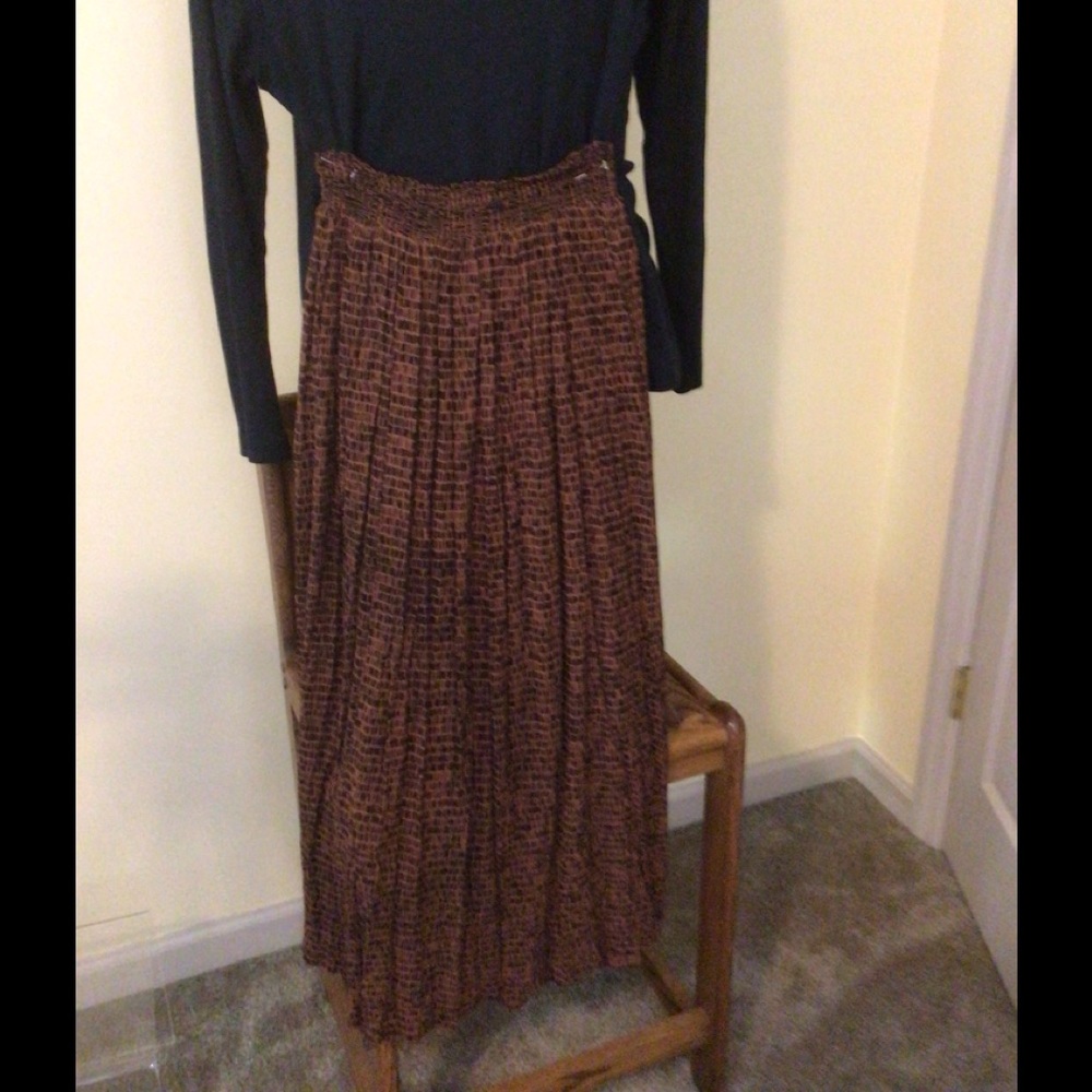 Brown and Black Print Pleated Midi Pull On Skirt
